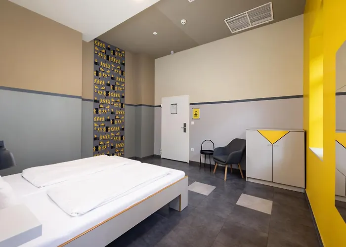 The Hive Party * Budapeste