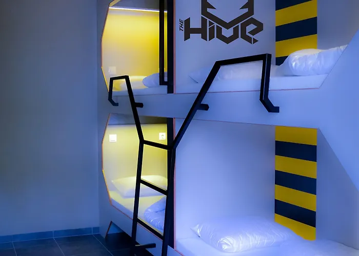 The Hive Party Budapeste