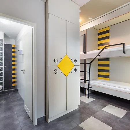 Hostal The Hive Party Budapest