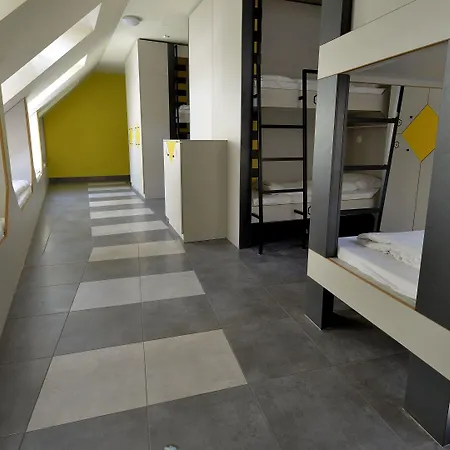 ザ　ハイブ　パーティー　ホステル　ブダペスト ホステル