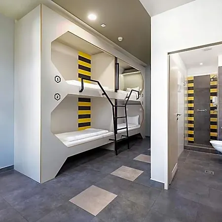 Hostel The Hive Party Βουδαπέστη