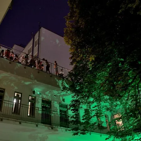 The Hive Party بودابست