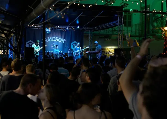 ザ　ハイブ　パーティー　ホステル　ブダペスト ホステル ブダペスト